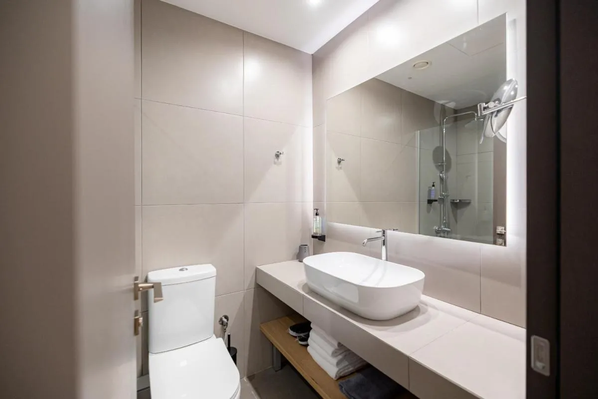 Image 2 of Earos Urban Living