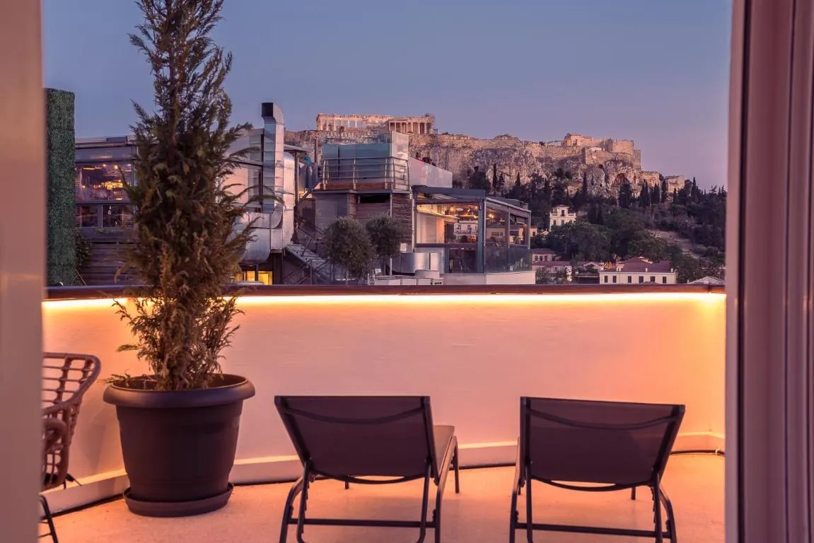 Image of Elegant 2BR with Jacuzzi & Acropolis View