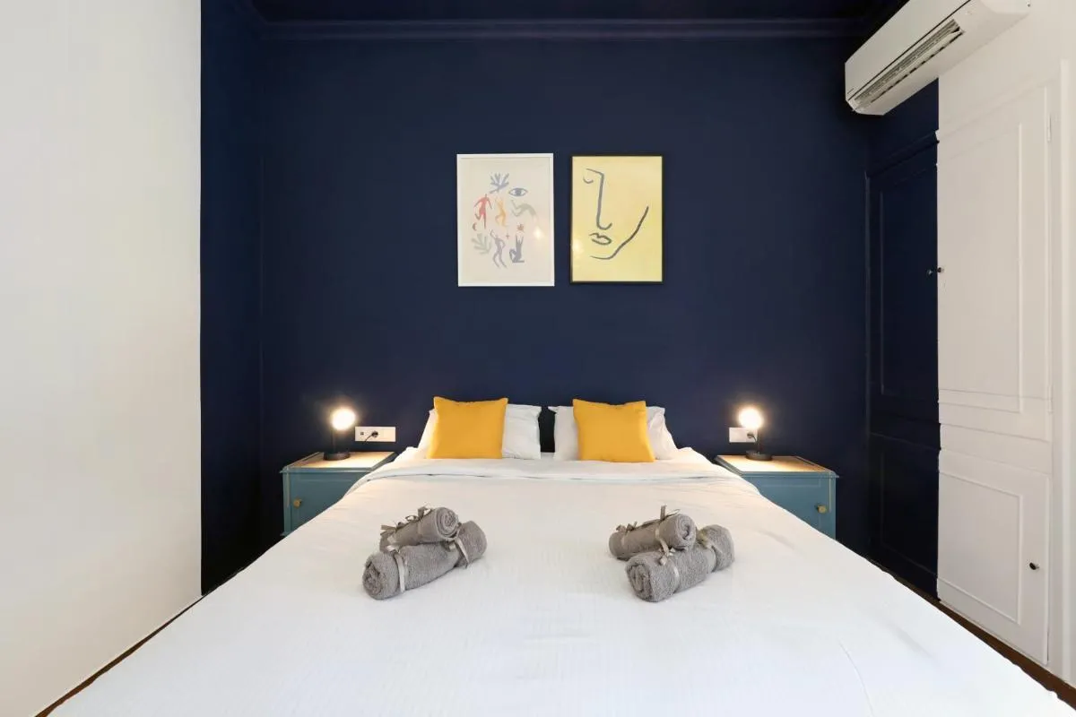 Image 6 of Elegant Living – Greecing