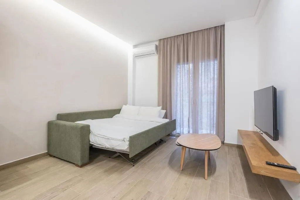 Image 4 of Elegant apartment in Athens