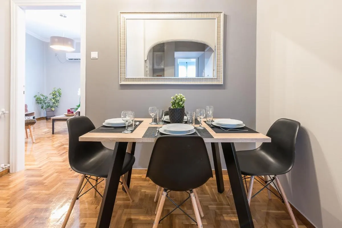 Image 3 of Elegant living at the heart of Athens