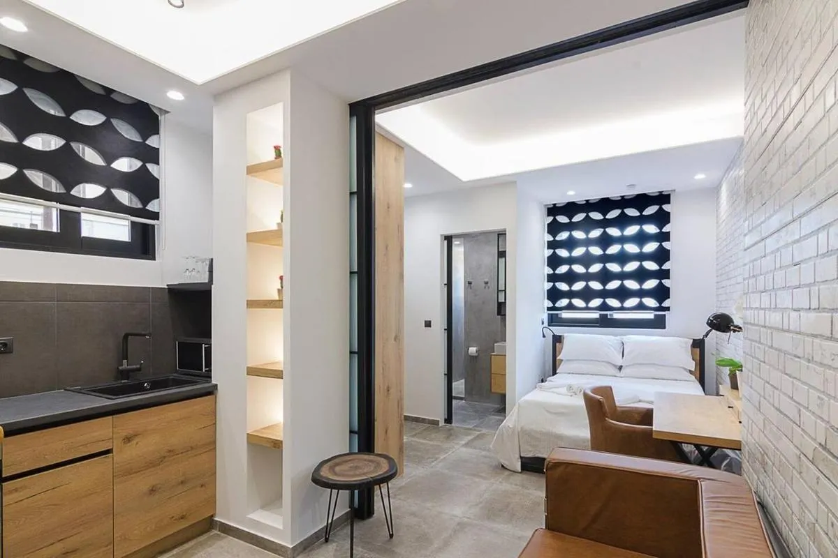 Image 4 of Emilie in Athens – Central design awarded flat Syntagma E3