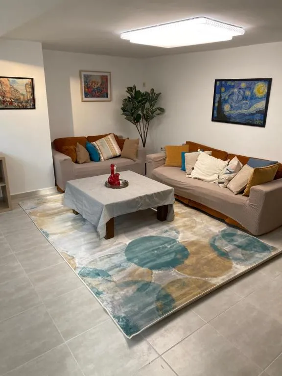 Image of Enna House 2
