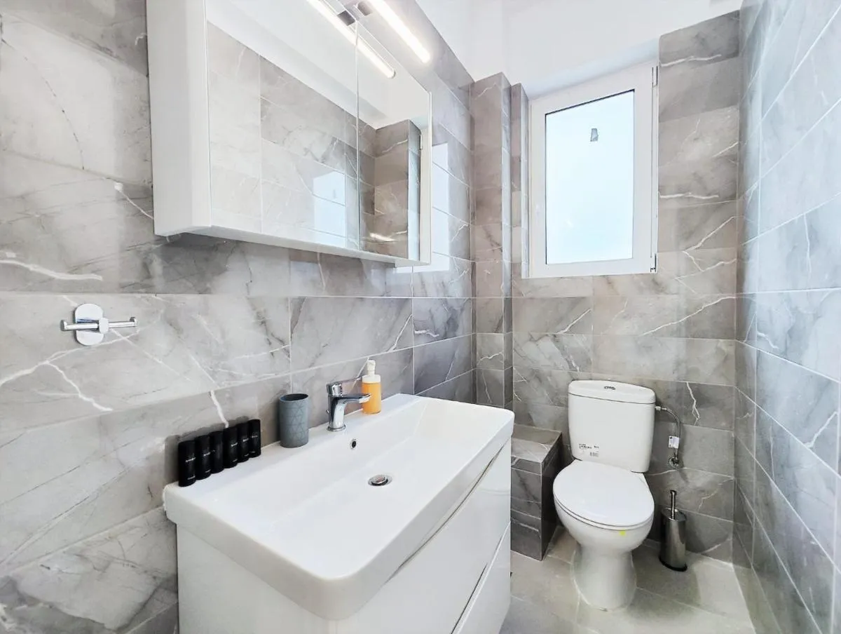 Image 2 of Etolou B5 – by Verde Apartments