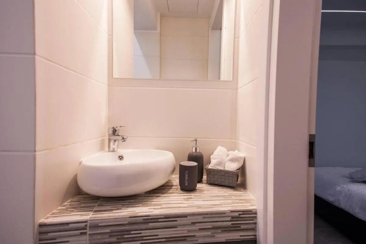 Image 4 of Exclusive New Modern Apartment at Syntagma Square