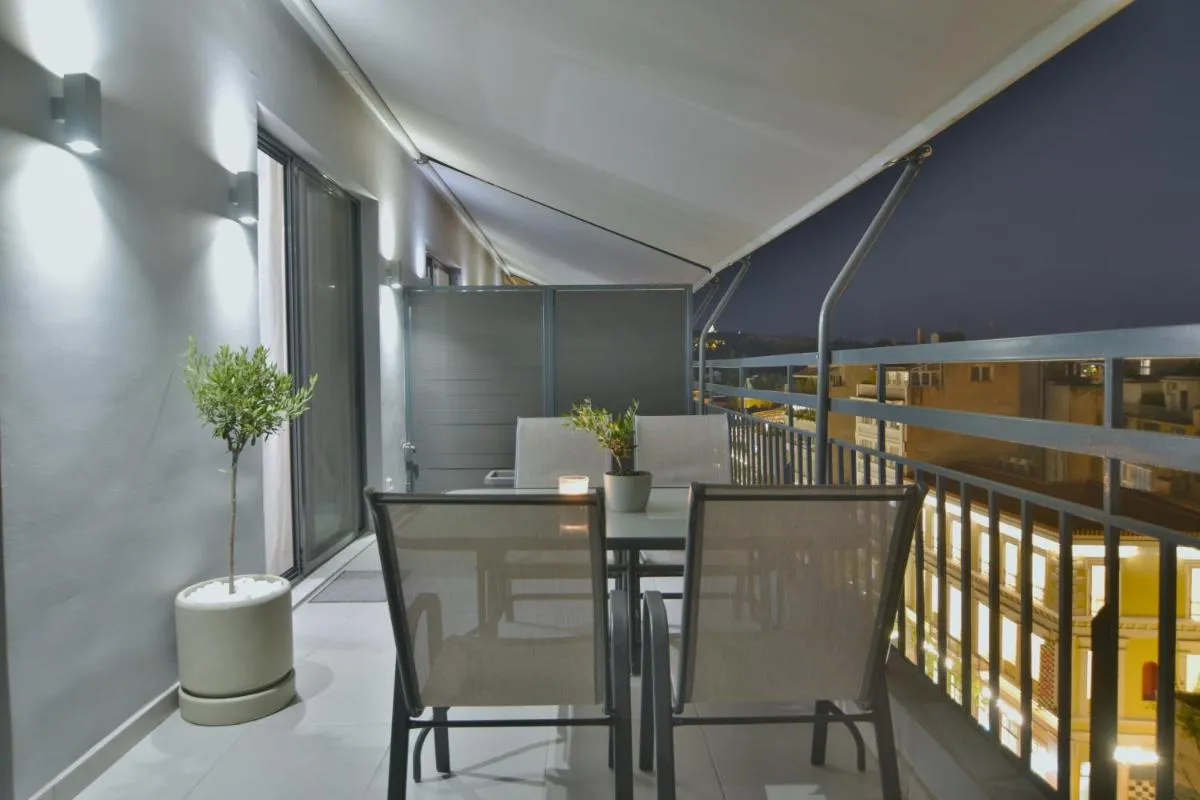 Image 2 of Feel Athens Studios at Monastiraki