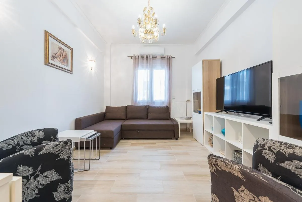 Image 4 of Fresh and Clean apt for 6 in Koukaki