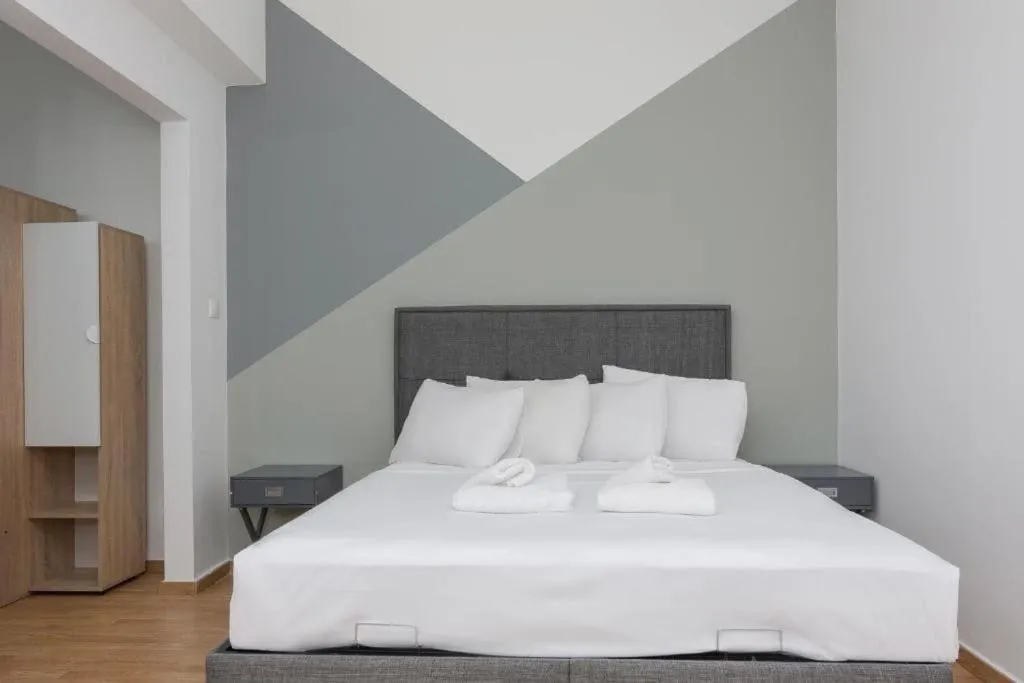 Image 6 of Fully renovated 1 bedroom condo