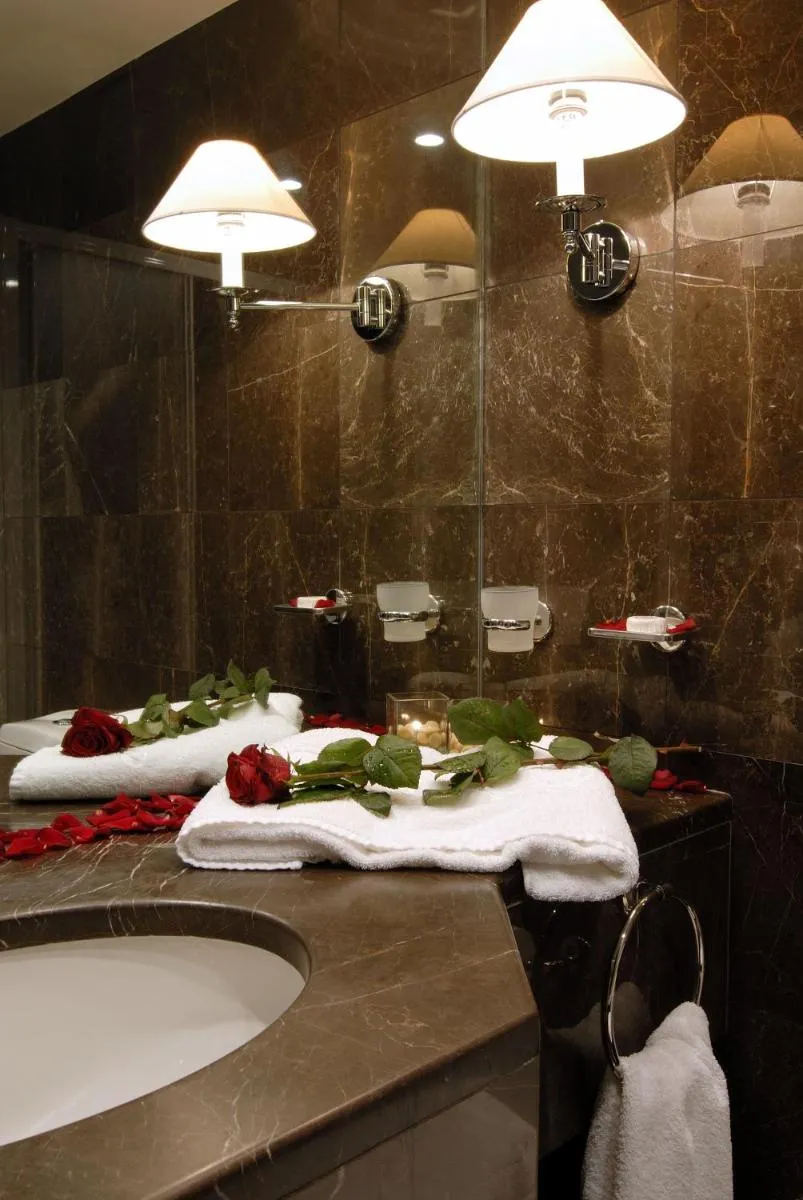 Image 3 of Hera Hotel