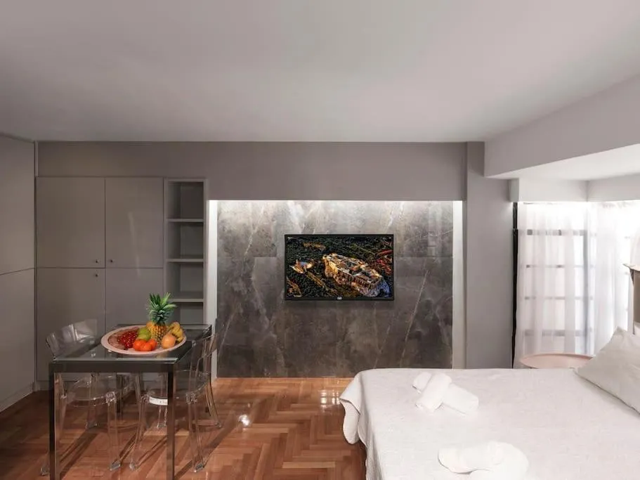 Image of Hestia Sunflower – Chic Studio in Athens Center