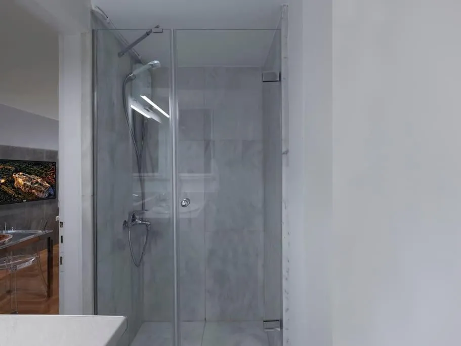 Image 2 of Hestia Sunflower – Chic Studio in Athens Center