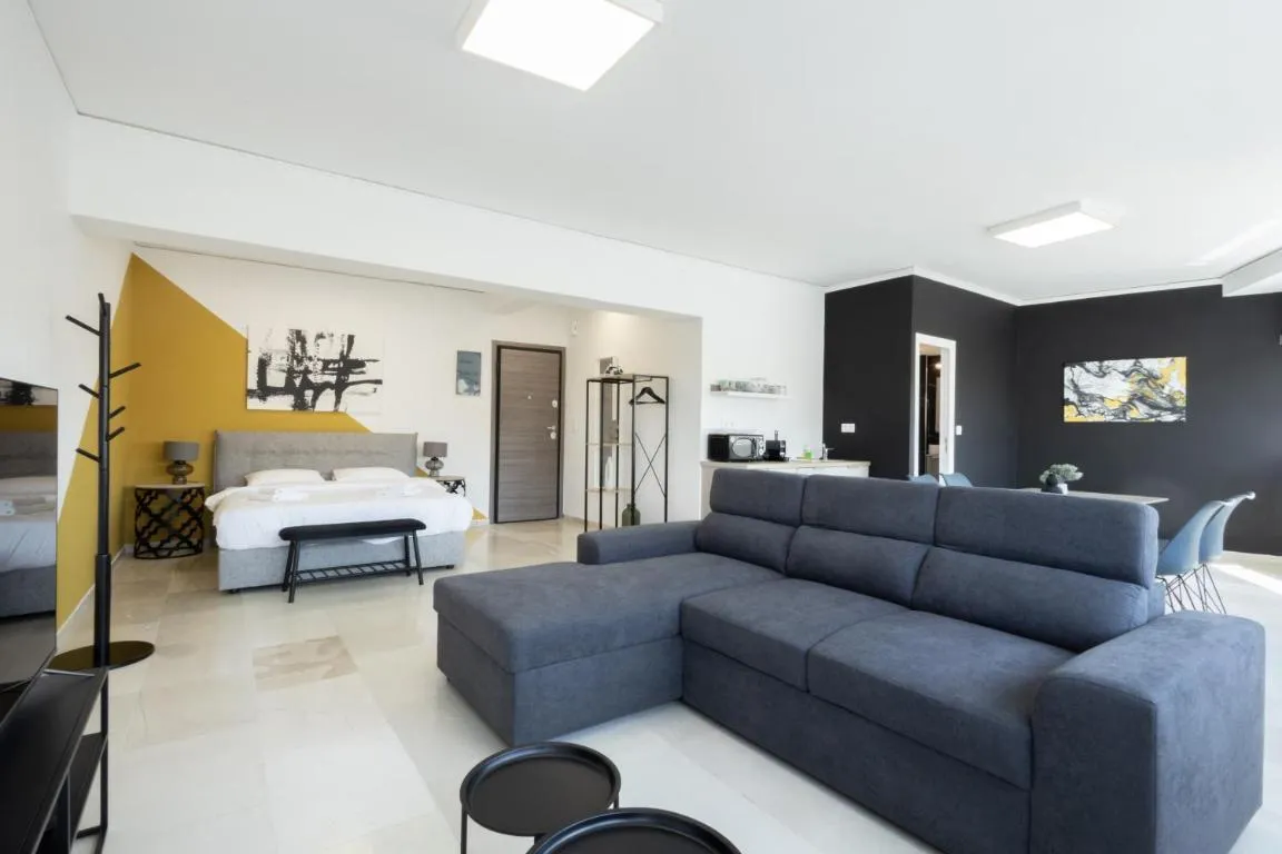 Image of Hip And Fun Apt A