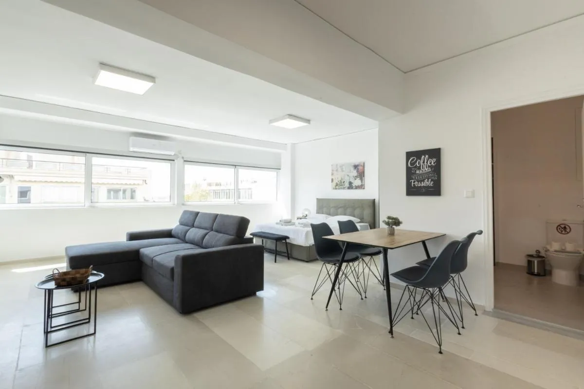 Image 3 of Hip And Fun Apt B