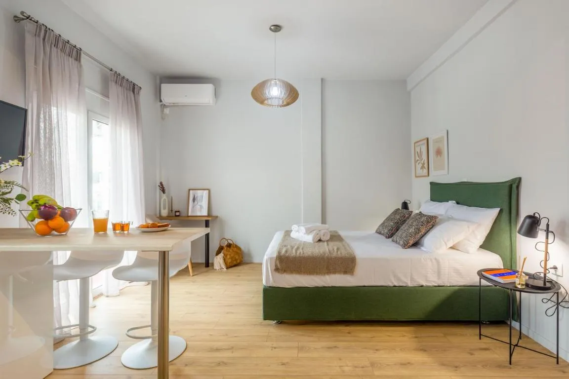 Image of Holodek Apartments: Kallithea