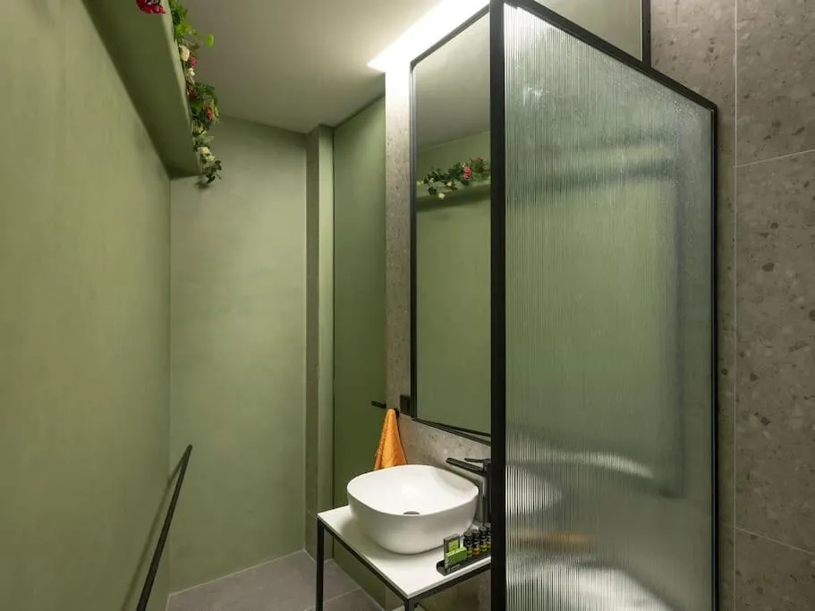Image 3 of Hoppersgr- Amazing apt in the heart of Athens – 3