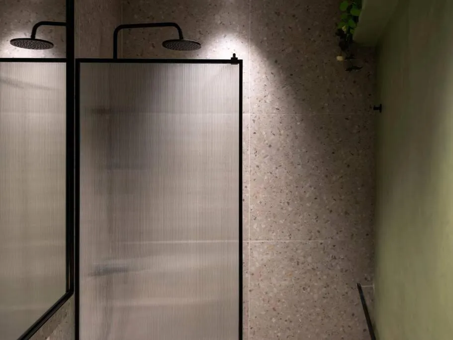 Image 4 of Hoppersgr- Amazing apt in the heart of Athens – 3