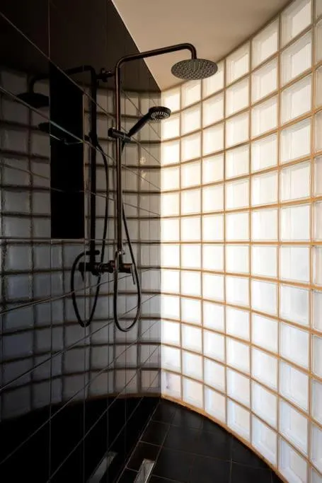 Image 6 of Hoppersgr- Amazing apt in the heart of Athens – 4