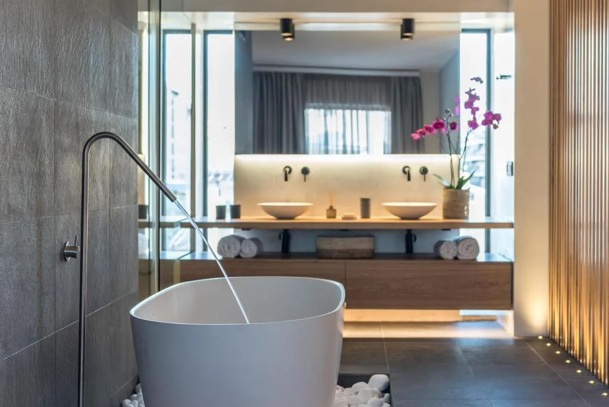 Image 2 of Hub Suites, Luxury living in Athens