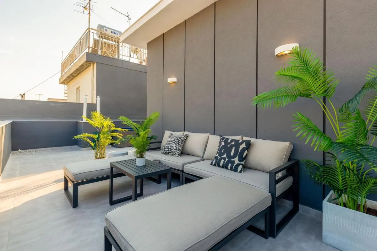 Image 3 of IO SUITES