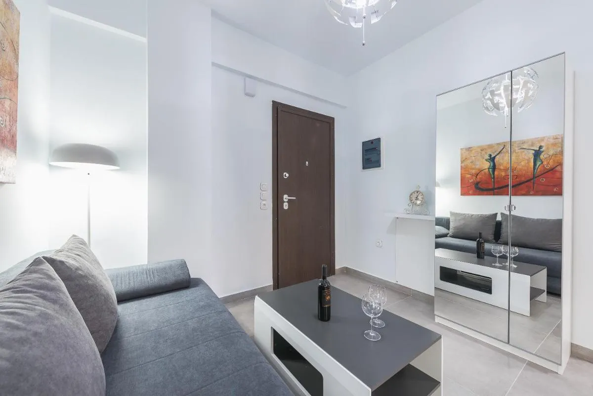 Image 4 of Iguana Gold Luxury Suites 1min from Ermou str