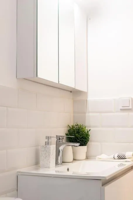 Image 6 of Intimate Studio-Apartment