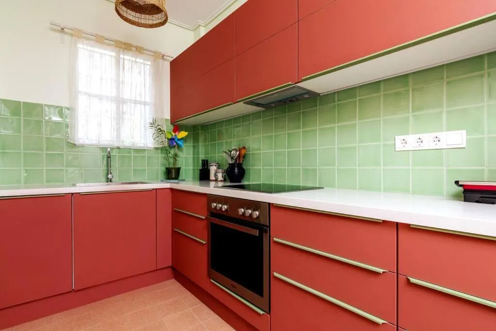 Image 3 of Iphigenia 2 bedroom retro downtown apartment