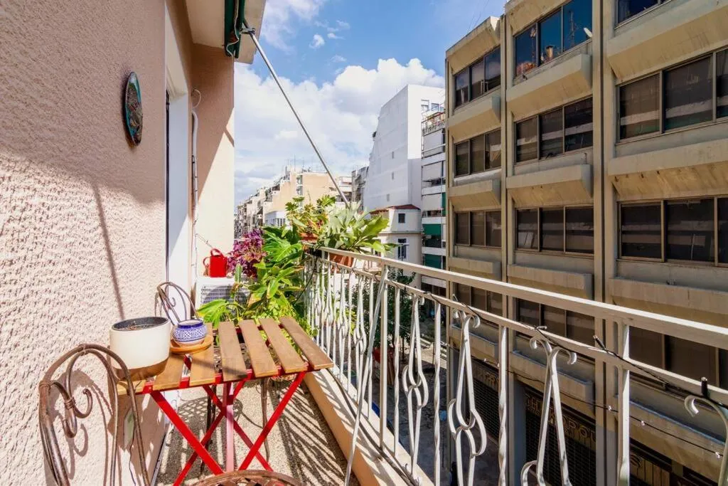 Image 5 of Iphigenia 2 bedroom retro downtown apartment