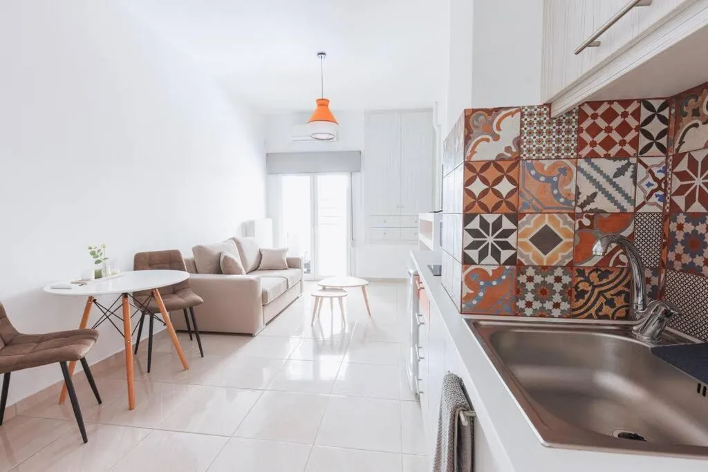 Image of Jazzy condo near Proskopon square
