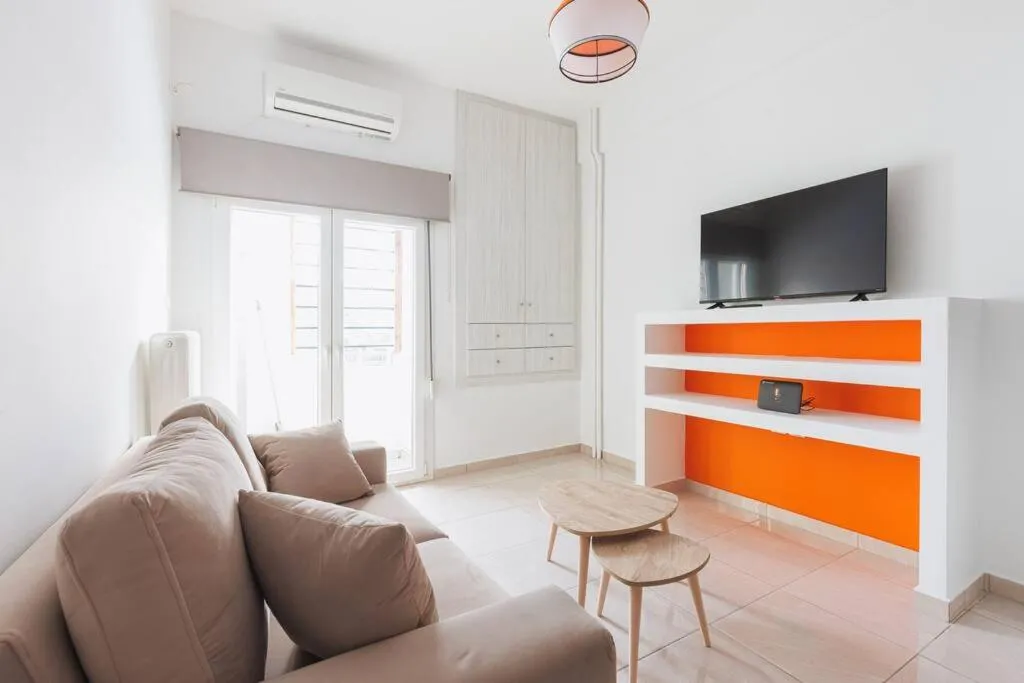 Image 1 of Jazzy condo near Proskopon square