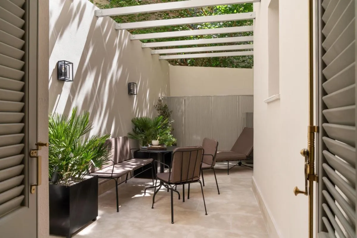 Image 1 of Kinglin Luxury Living