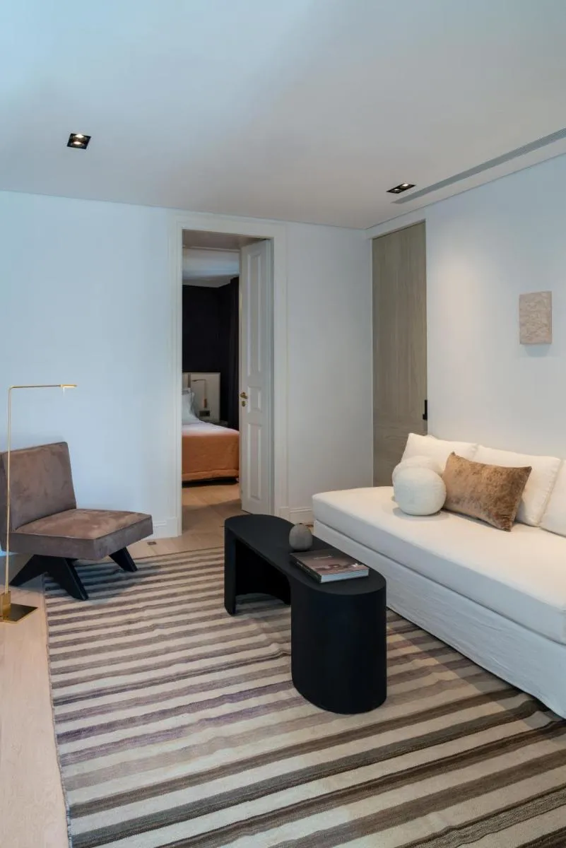 Image 3 of Kinglin Luxury Living