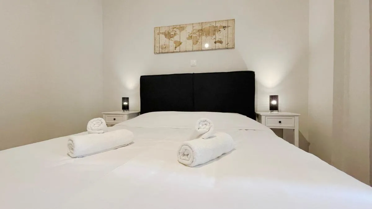 Image 6 of Kodrigktonos Central 77sqm apt in Viktoria
