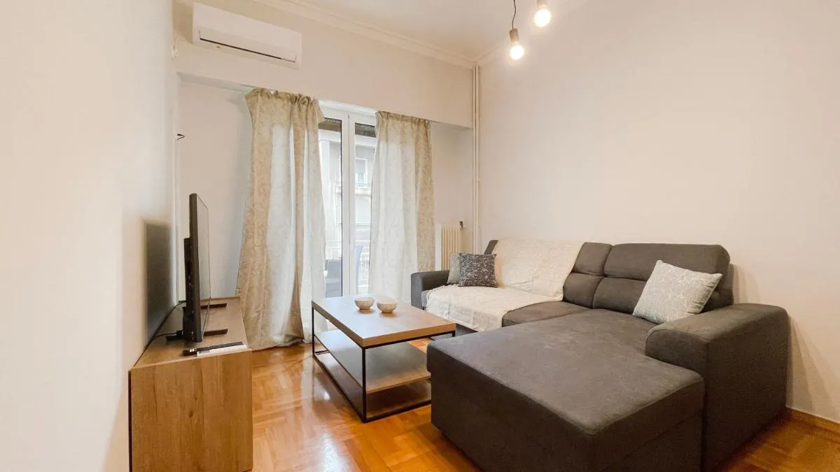 Image 4 of Kodrigktonos Central 77sqm apt in Viktoria