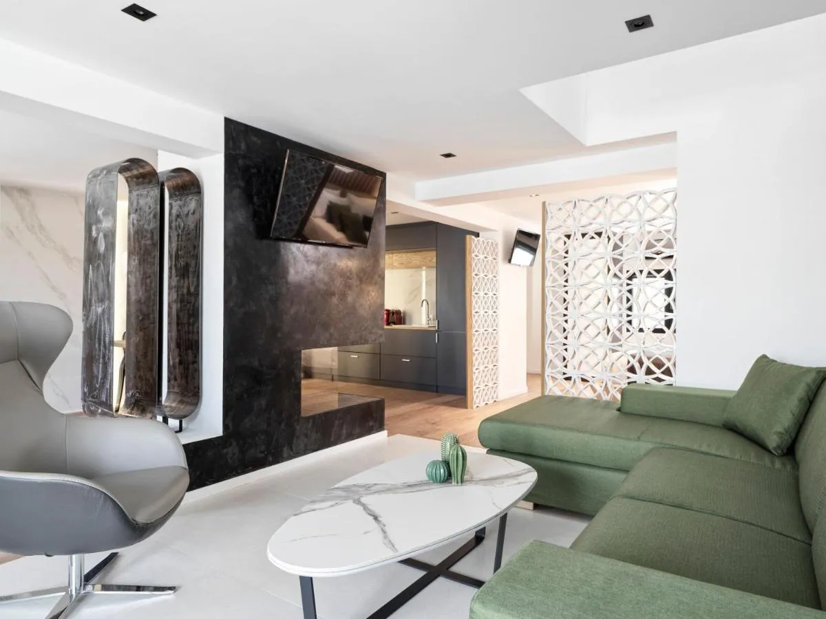 Image 2 of Kolonaki 8 – Design Suites & Lofts