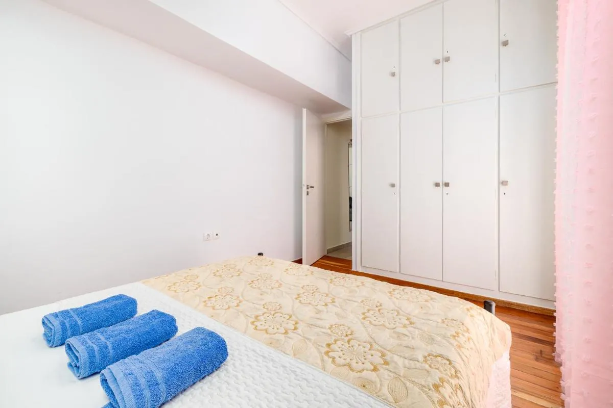 Image 5 of Koukaki Apartment