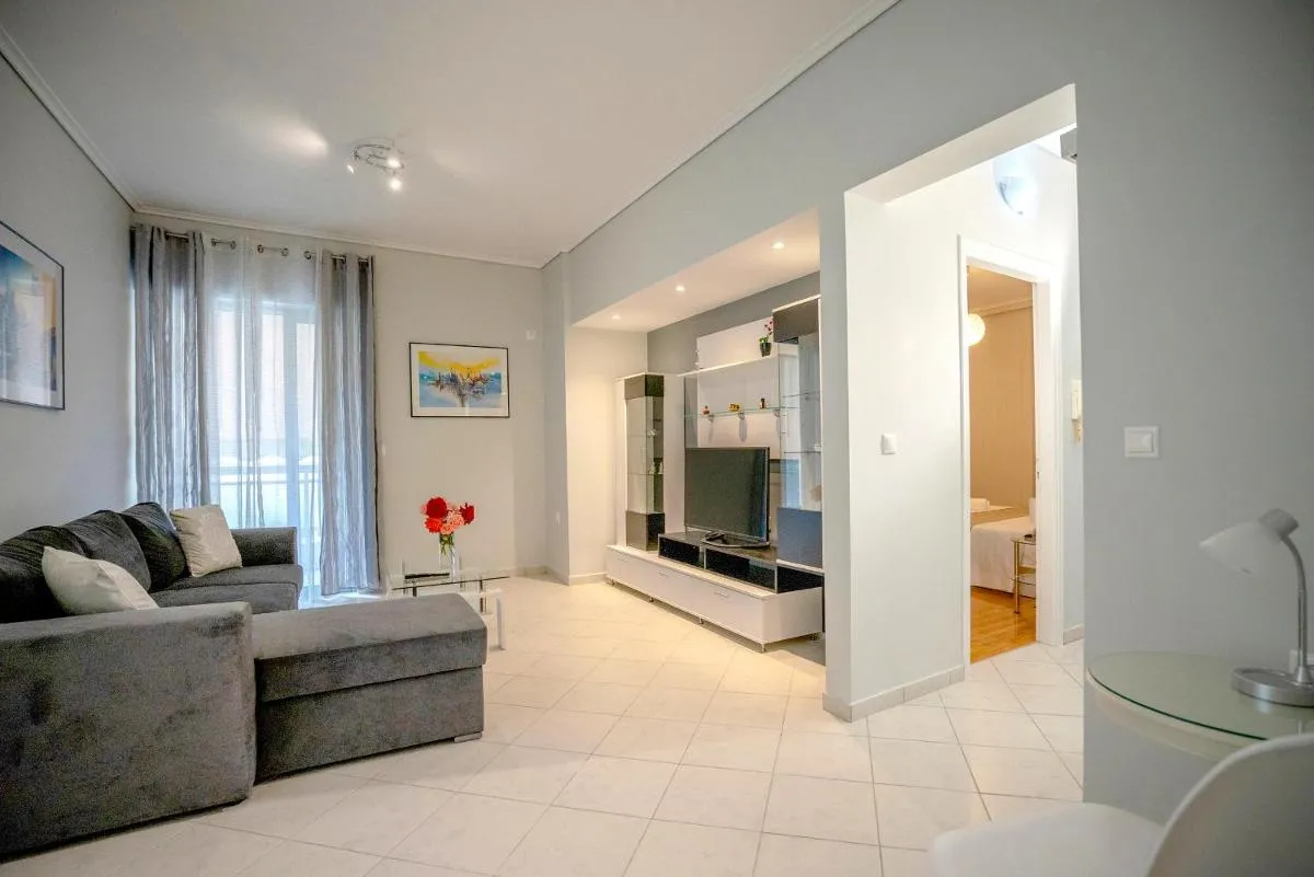Image 4 of Leo’s home