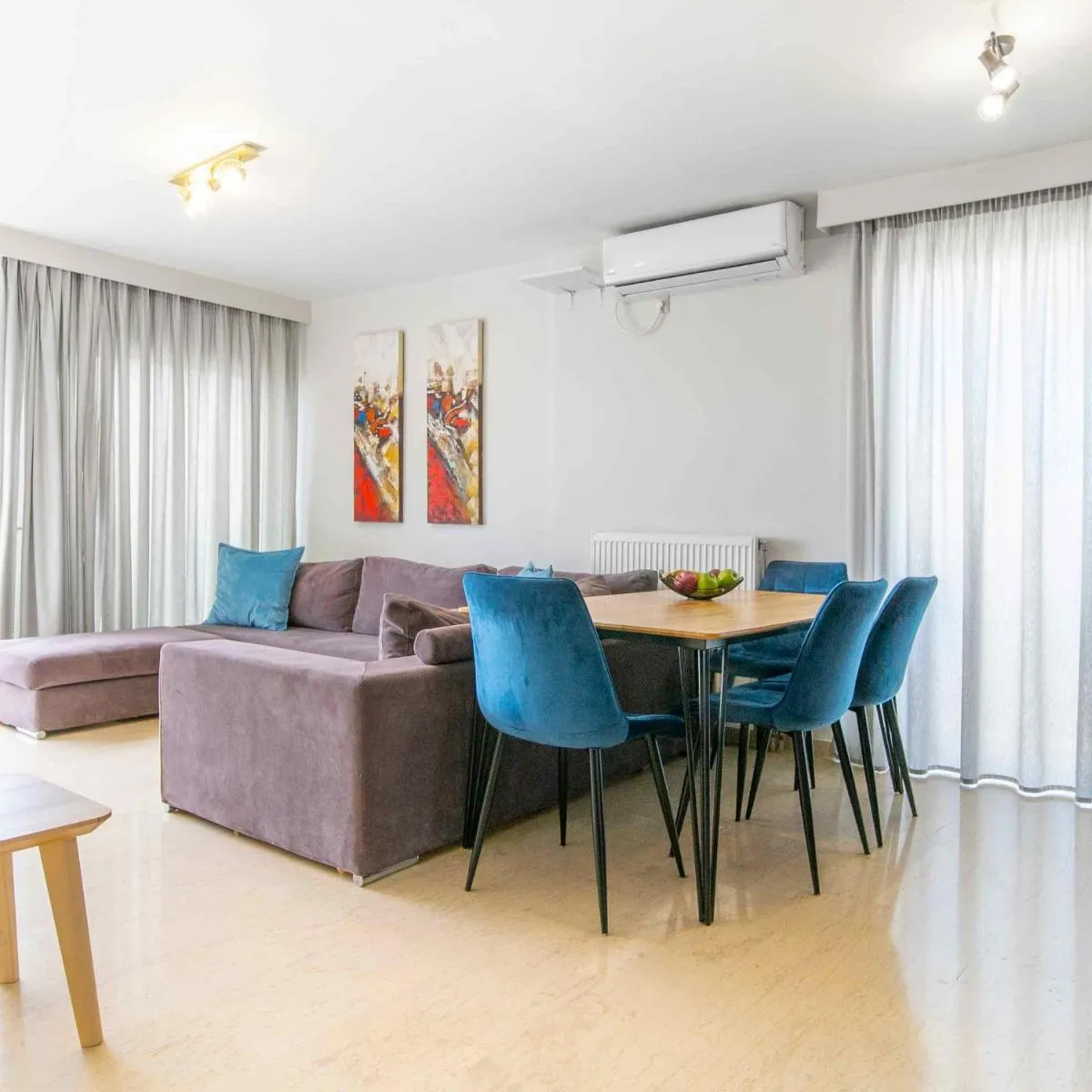 Image 3 of Lis153 by Smart Cozy Suites – Top Floors with Amazing City View – Available 24hr