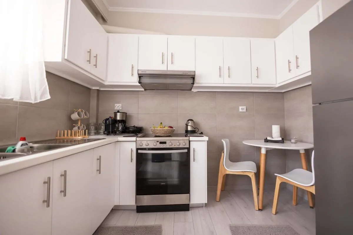 Image 3 of Live Like a Local in a Stylish Home!