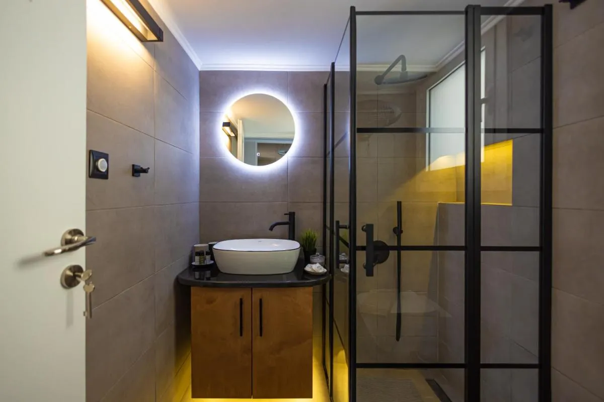 Image 2 of Live Like a Local in a Stylish Home!