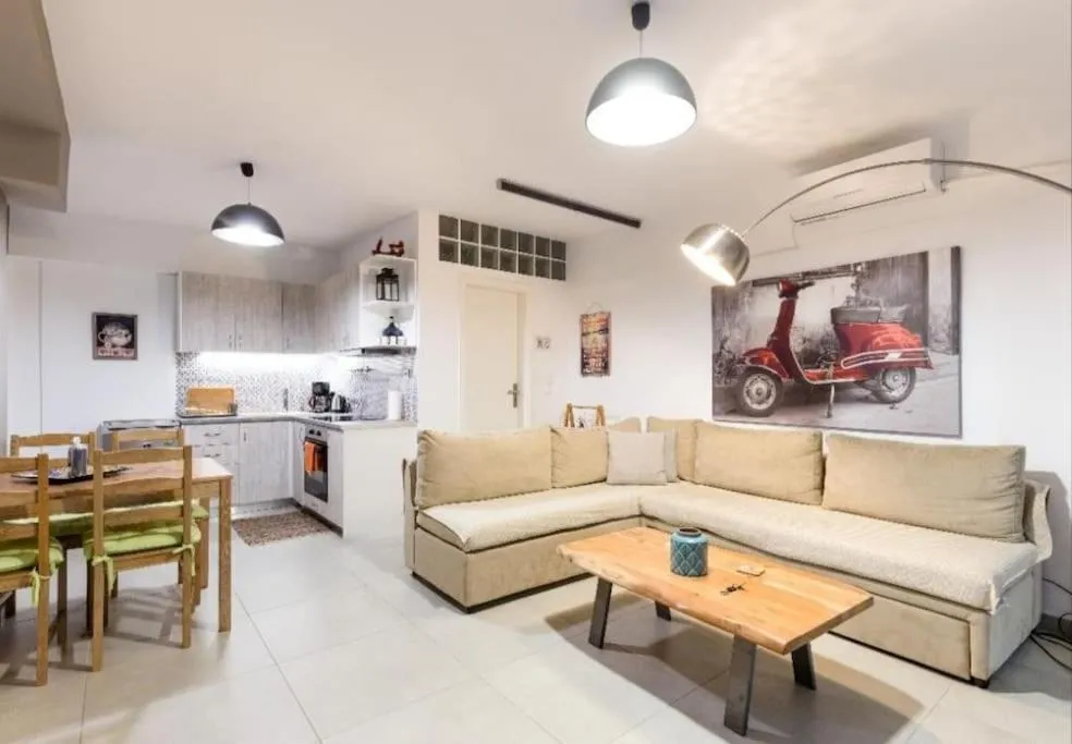 Image 3 of Lovely and spacious apartment