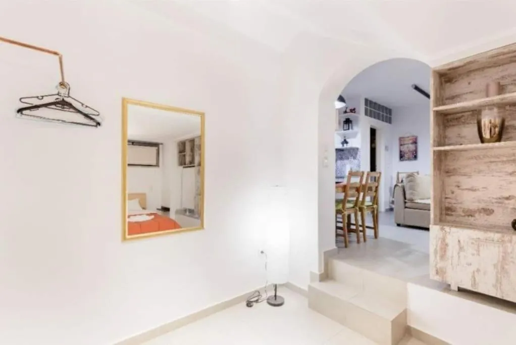 Image 2 of Lovely and spacious apartment