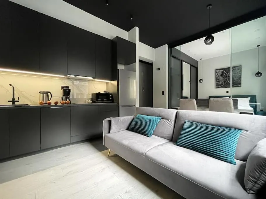 Image 3 of Lucky New Home 01