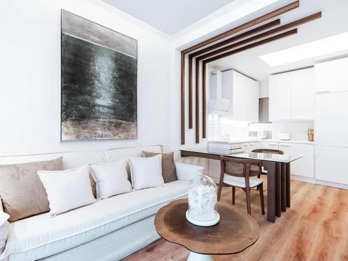 Image 1 of Luxury Apartment in the Heart of the City – 1BR