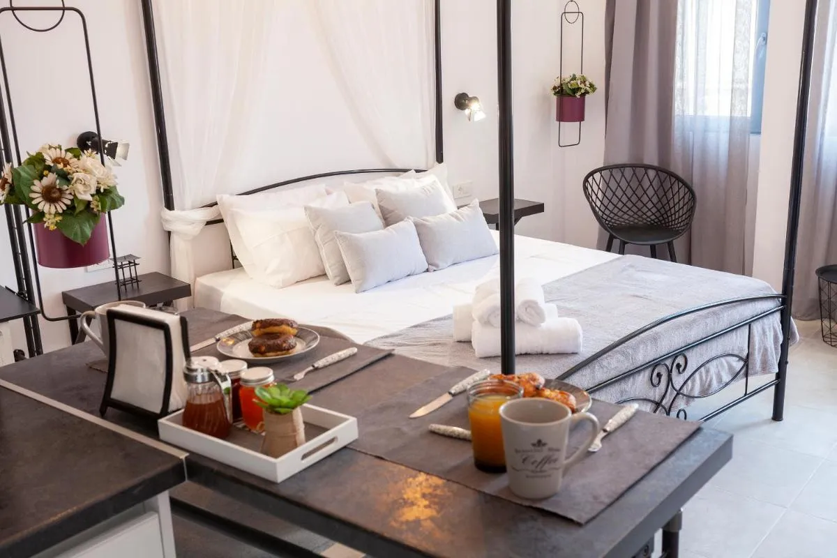 Image 1 of Luxury One Bedroom Aristophanes Apartment