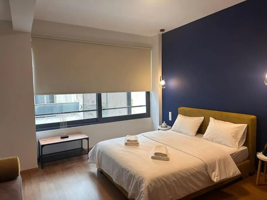 Image 1 of Luxury Suites Athens 2