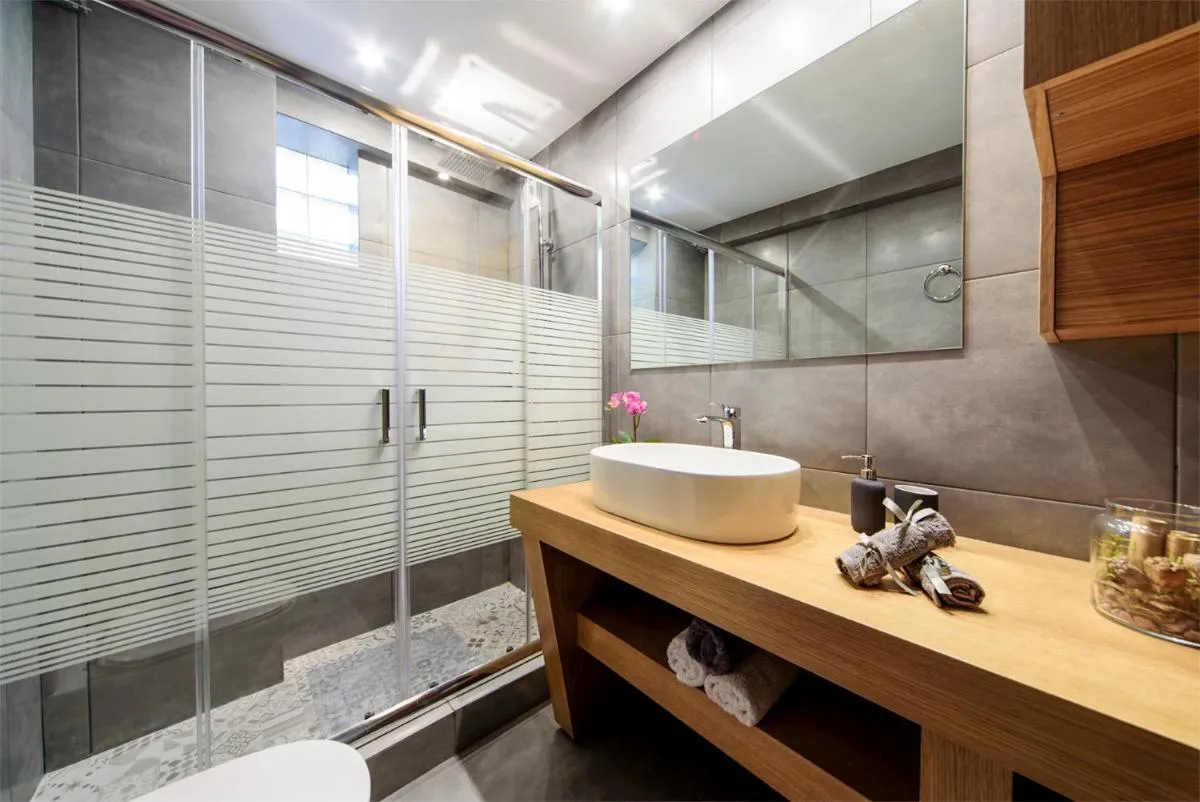 Image 2 of M&D Luxury Suites in central Athens