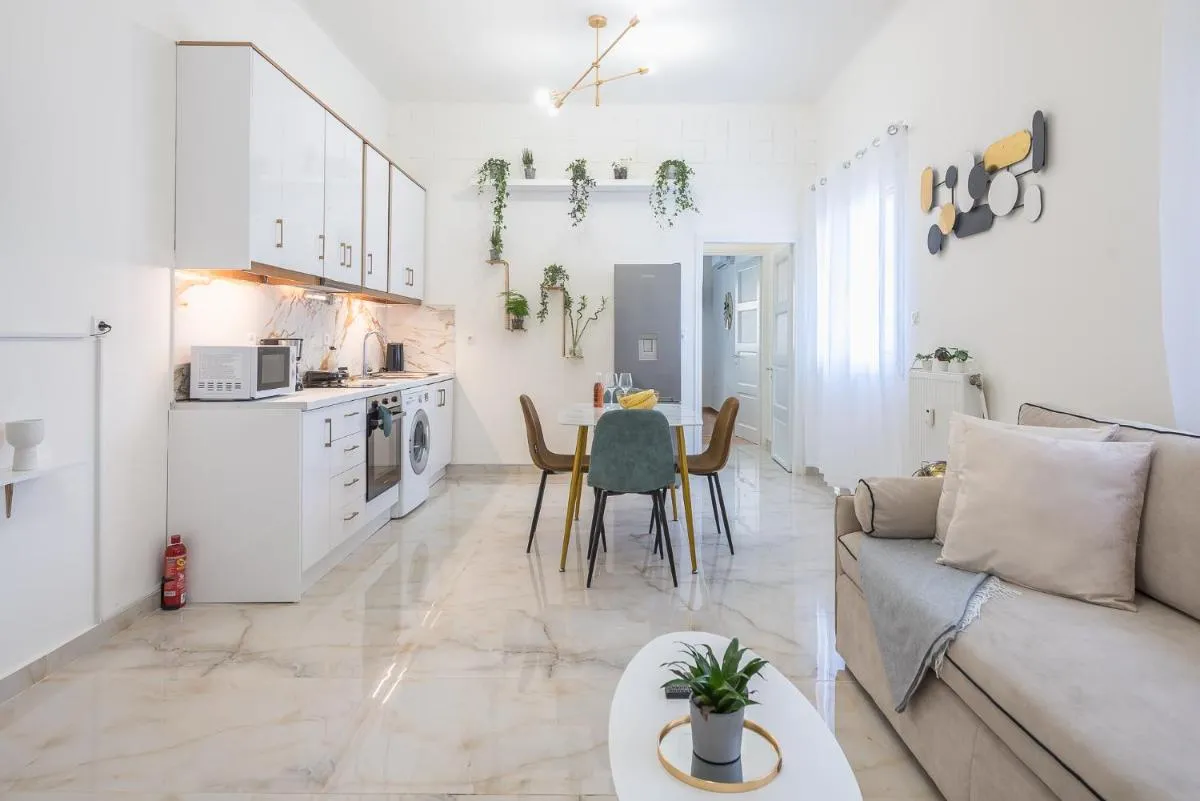 Image 2 of MODERN APARTMENT 200M FROM ACROPOLIS 100Mbps NETFLIX