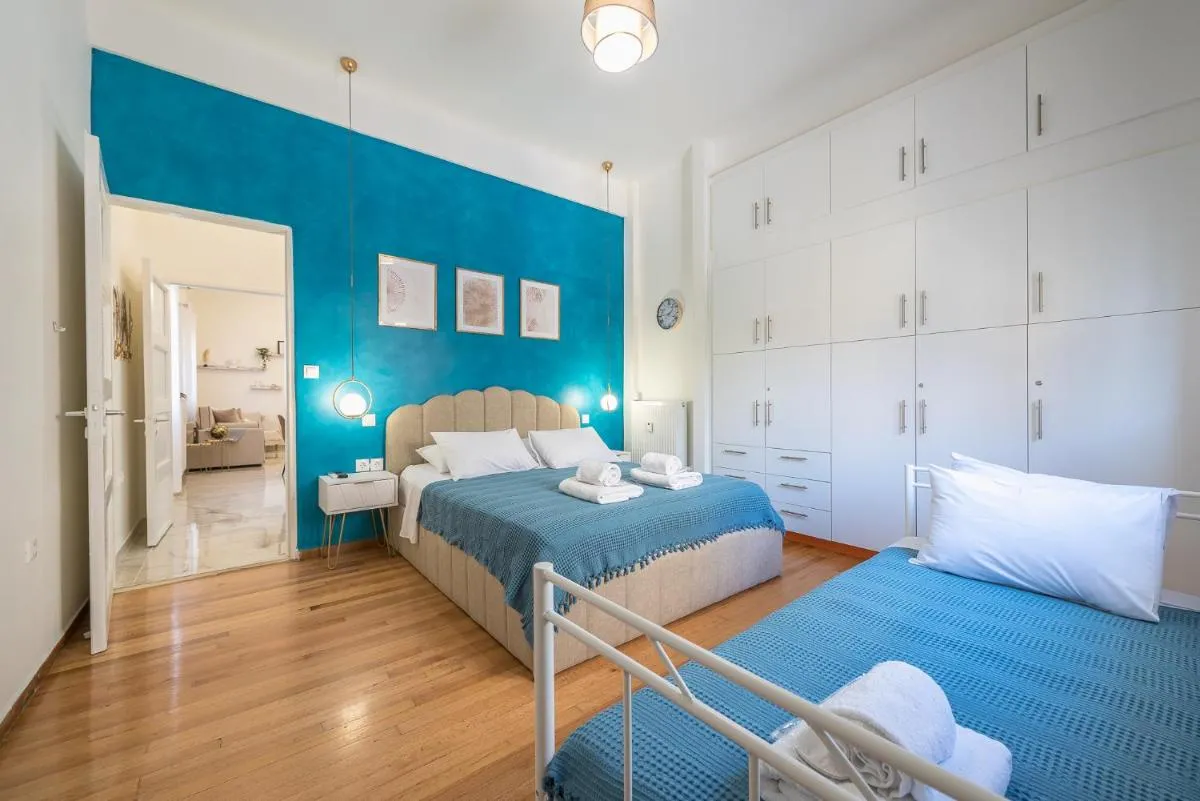 Image 4 of MODERN APARTMENT 200M FROM ACROPOLIS 100Mbps NETFLIX