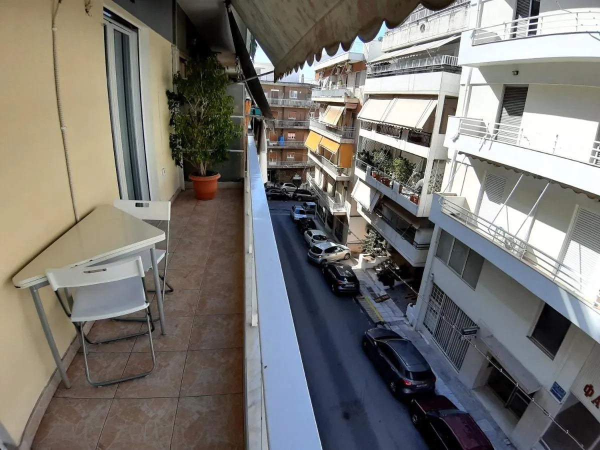Image 4 of Maklen