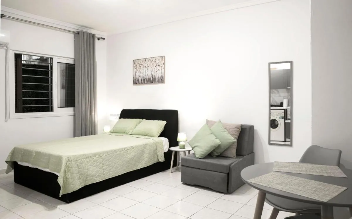 Image 4 of Megaro Moussikis semi-basement flat for 2 persons